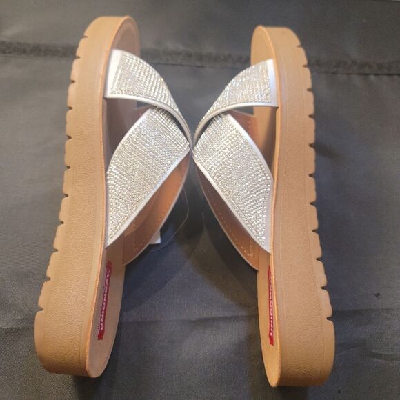 BRAND NEW UNIONBAY  CRISSCROSS RHINESTONE SILVER SANDALS - Picture 6 of 14